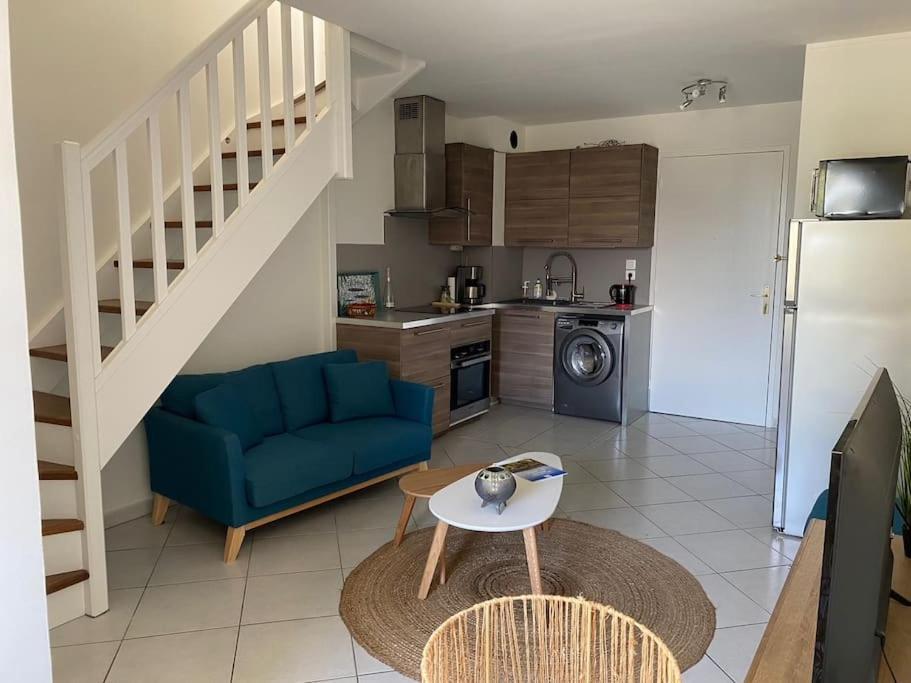 Ravissant T3 En Duplex Proche Mer La Londe-les-Maures Exterior foto
